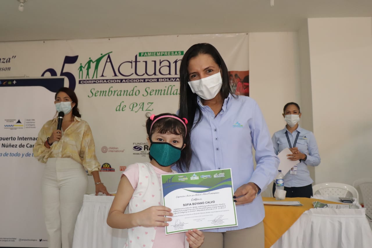 Con tablets, la ANI apoya educación virtual en barrios periféricos al aeropuerto Rafael Núñez de Cartagena