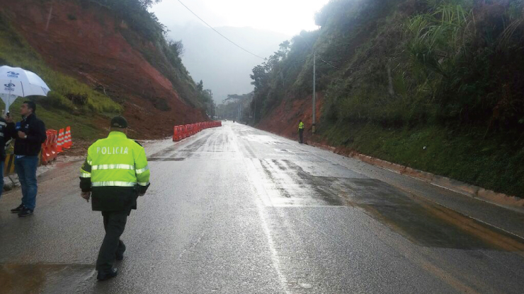 Reabierta la vía Medellín - Santa fe de Antioquia Reabierta la vía Medellín - Santa fe de Antioquia
