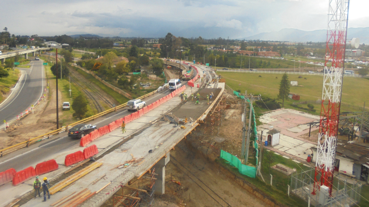 Obras de ampliación del viaducto de La Caro registran un avance del 88% Obras de ampliación del viaducto de La Caro registran un avance del 88%