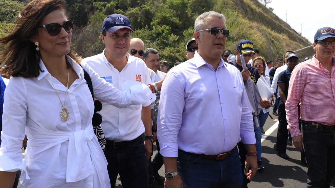 Presidente Iván Duque pone al servicio nuevo viaducto y segunda calzada en variante Gualanday, en el Tolima Presidente Iván Duque pone al servicio nuevo viaducto y segunda calzada en variante Gualanday, en el Tolima