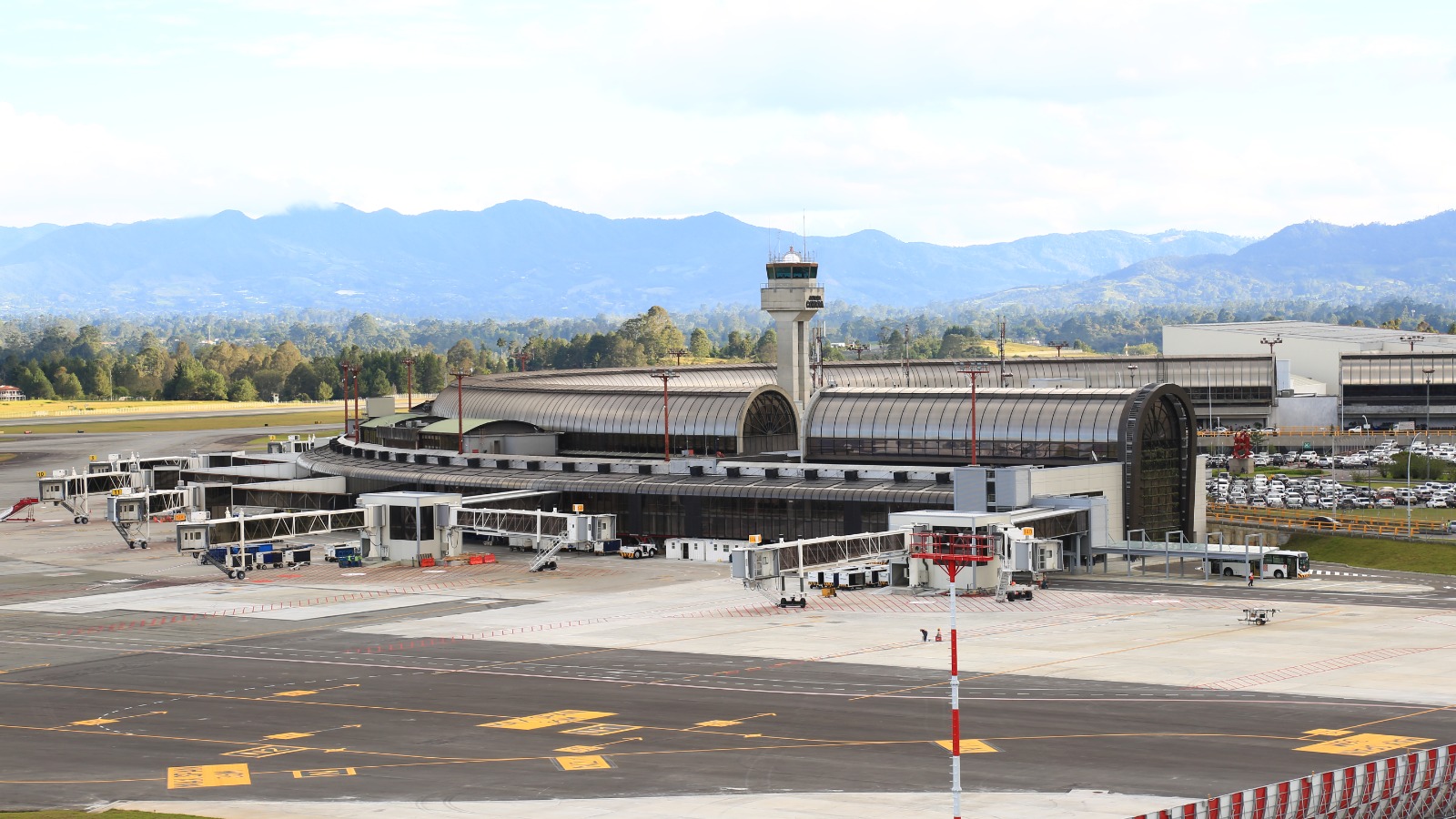 ANI desembolsa más de $507.000 millones en contraprestaciones aeroportuarias a entes territoriales ANI desembolsa más de $507.000 millones en contraprestaciones aeroportuarias a entes territoriales