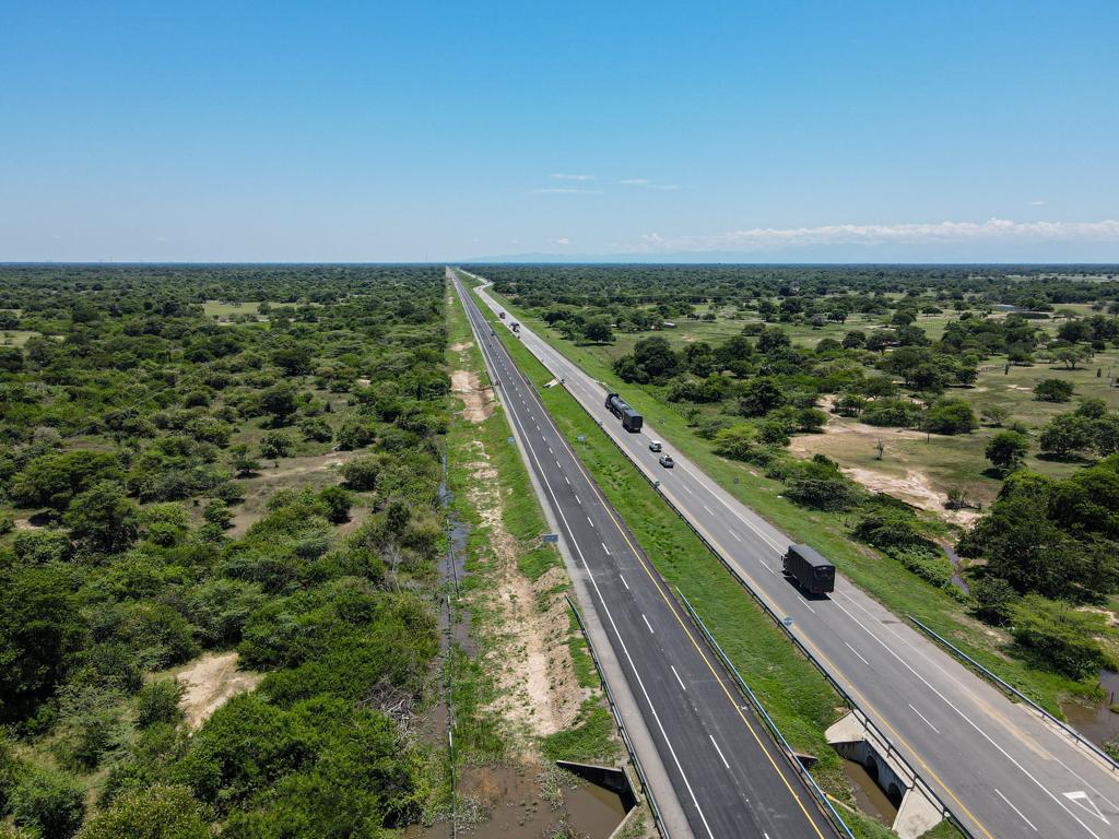 Gobierno Nacional invierte $5,8 billones en las Troncales del Magdalena 1 y 2 y en el proyecto Ruta del Sol 3 Gobierno Nacional invierte $5,8 billones en las Troncales del Magdalena 1 y 2 y en el proyecto Ruta del Sol 3