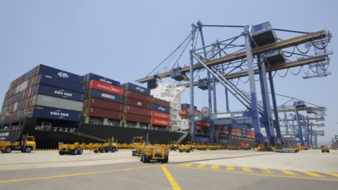 ANI autorizó al Puerto de Cartagena la instalación de dos nuevas grúas pórtico