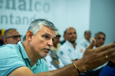    Diálogo y concertación con el gremio volquetero de Sabana de Torres en el departamento de Santander 