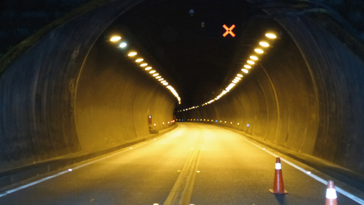Por mantenimiento, habrá cierres nocturnos en los túneles de la vía Bogotá-Villavicencio Por mantenimiento, habrá cierres nocturnos en los túneles de la vía Bogotá-Villavicencio