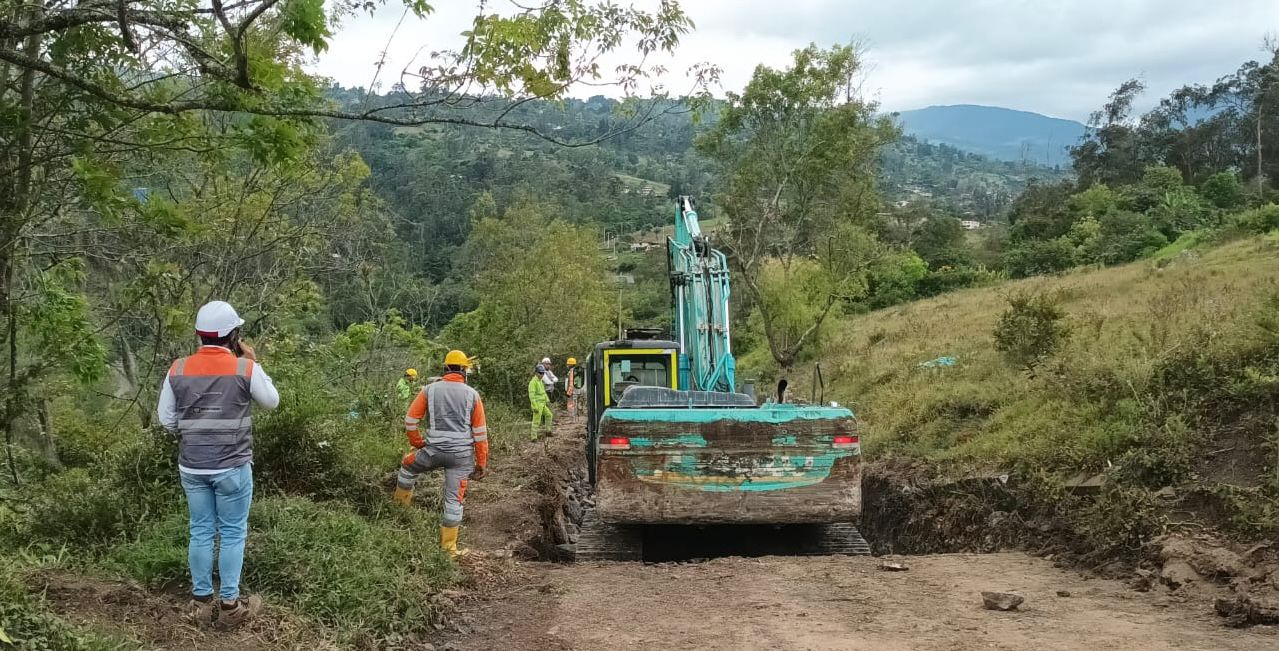 Próximo lunes 15 de septiembre iniciará la implementación del Plan de Contingencia Operativa para la movilidad por la variante de la vía antigua entre el K18+340 y el K18+980 Próximo lunes 15 de septiembre iniciará la implementación del Plan de Contingencia Operativa para la movilidad por la variante de la vía antigua entre el K18+340 y el K18+980