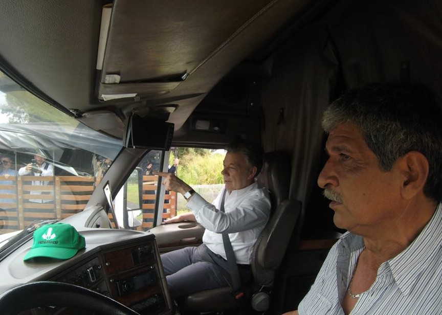 Puesto en operación nuevo puente sobre el río Magdalena ‘Enrique Santos Castillo’ Puesto en operación nuevo puente sobre el río Magdalena ‘Enrique Santos Castillo’