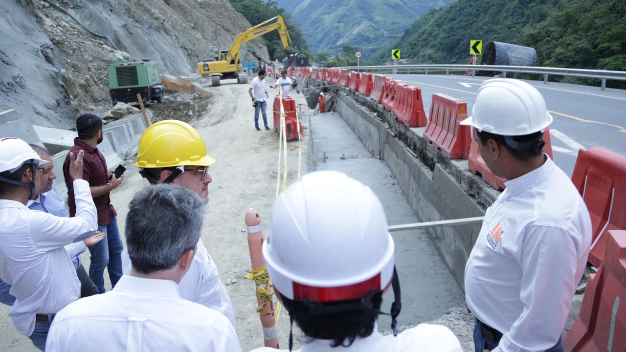 Obras en las terrazas y tablestacado del Km 58 de la vía Bogotá- Villavicencio, avanzan satisfactoriamente Obras en las terrazas y tablestacado del Km 58 de la vía Bogotá- Villavicencio, avanzan satisfactoriamente