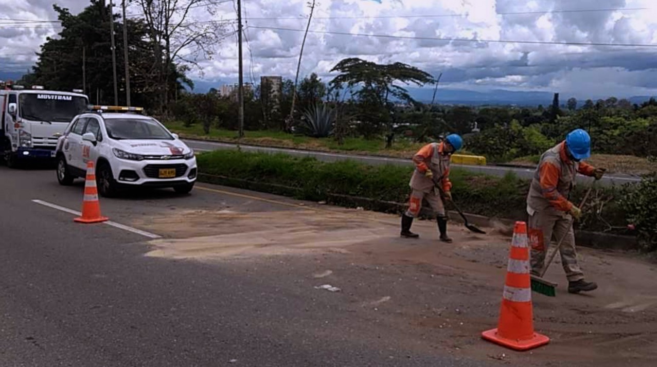 Gobierno Nacional mantiene habilitados principales corredores viales con equipos operativos de las concesiones Gobierno Nacional mantiene habilitados principales corredores viales con equipos operativos de las concesiones