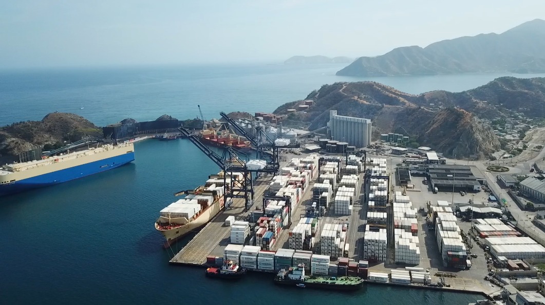UN PUERTO DE OPORTUNIDADES QUE GARANTIZA EL ABASTECIMIENTO DE LOS COLOMBIANOS UN PUERTO DE OPORTUNIDADES QUE GARANTIZA EL ABASTECIMIENTO DE LOS COLOMBIANOS