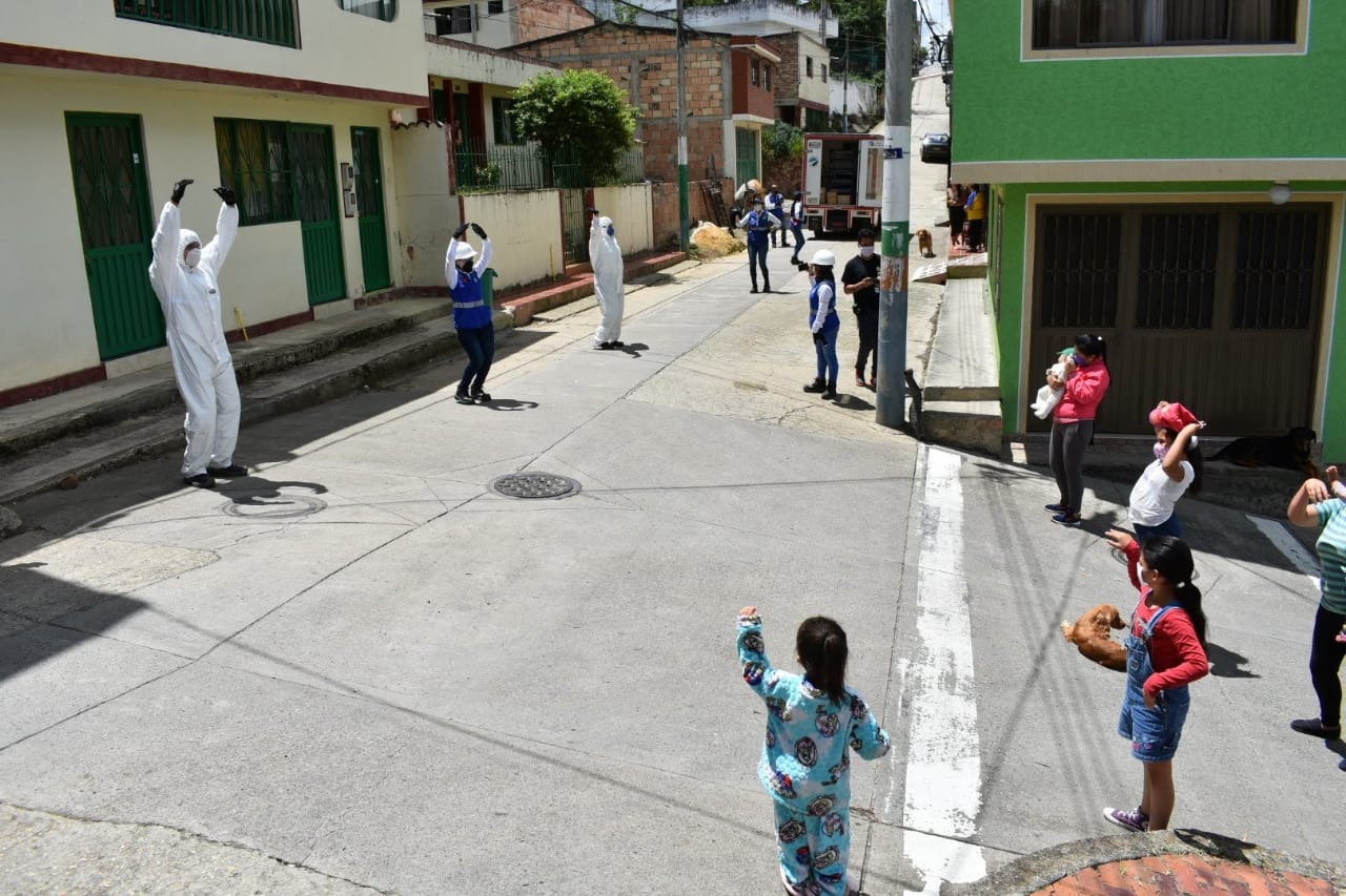 Campaña de prevención del COVID-19 llega con actividad física a comunidad del Valle de Tenza Campaña de prevención del COVID-19 llega con actividad física a comunidad del Valle de Tenza