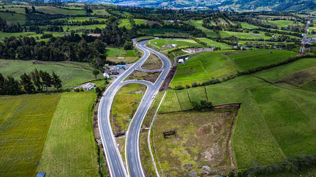 GOBIERNO NACIONAL ENTREGA PRIMEROS 17 KM EN DOBLE CALZADA DEL PROYECTO RUMICHACA-PASTO GOBIERNO NACIONAL ENTREGA PRIMEROS 17 KM EN DOBLE CALZADA DEL PROYECTO RUMICHACA-PASTO