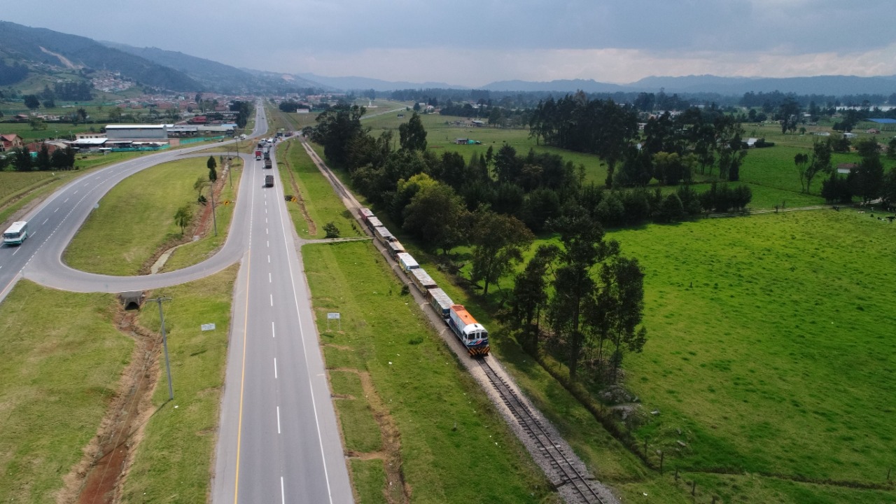 92 mil toneladas de carga movilizada por los corredores férreos La Dorada-Santa Marta y Bogotá-Belencito en 2020 92 mil toneladas de carga movilizada por los corredores férreos La Dorada-Santa Marta y Bogotá-Belencito en 2020