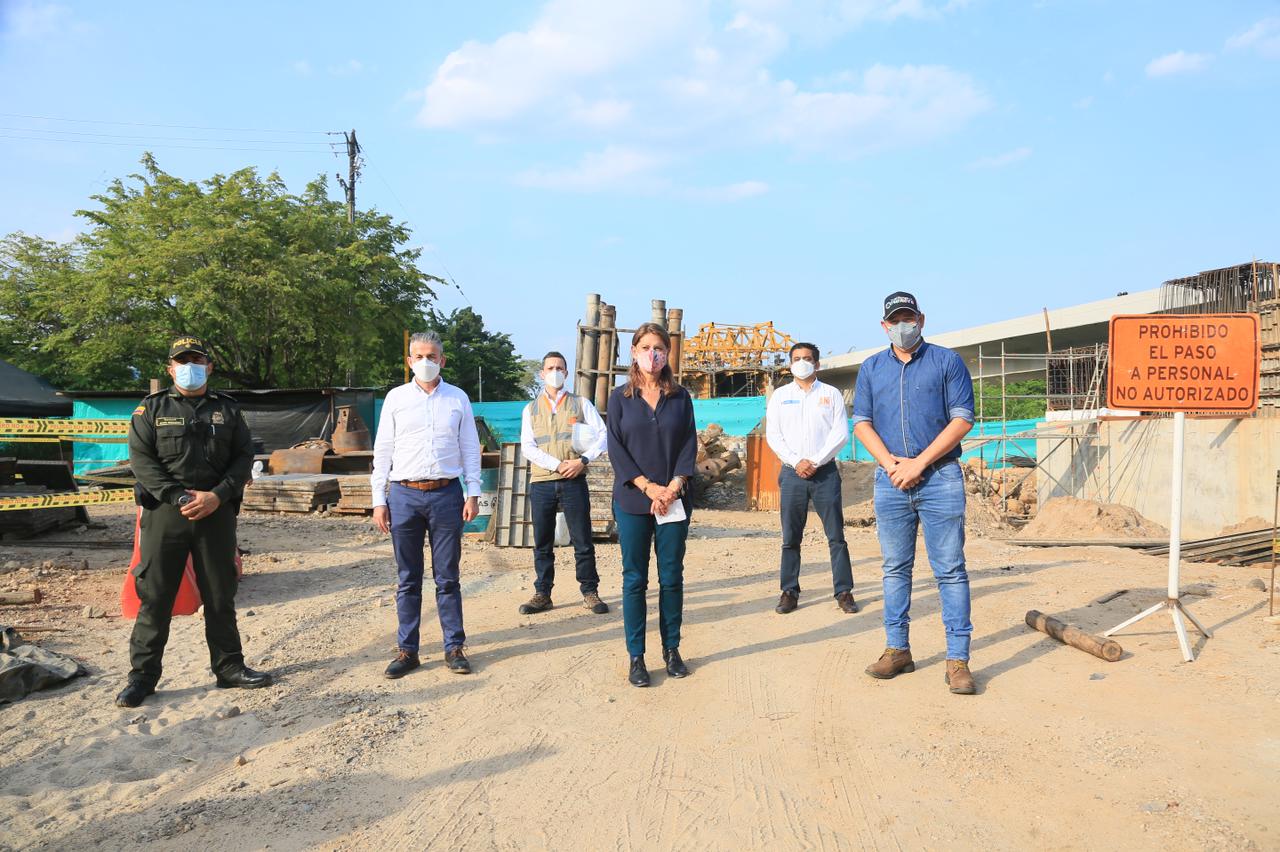 Vicepresidenta supervisa proyecto vial Villavicencio- Yopal, que registra un avance del 43% Vicepresidenta supervisa proyecto vial Villavicencio- Yopal, que registra un avance del 43%
