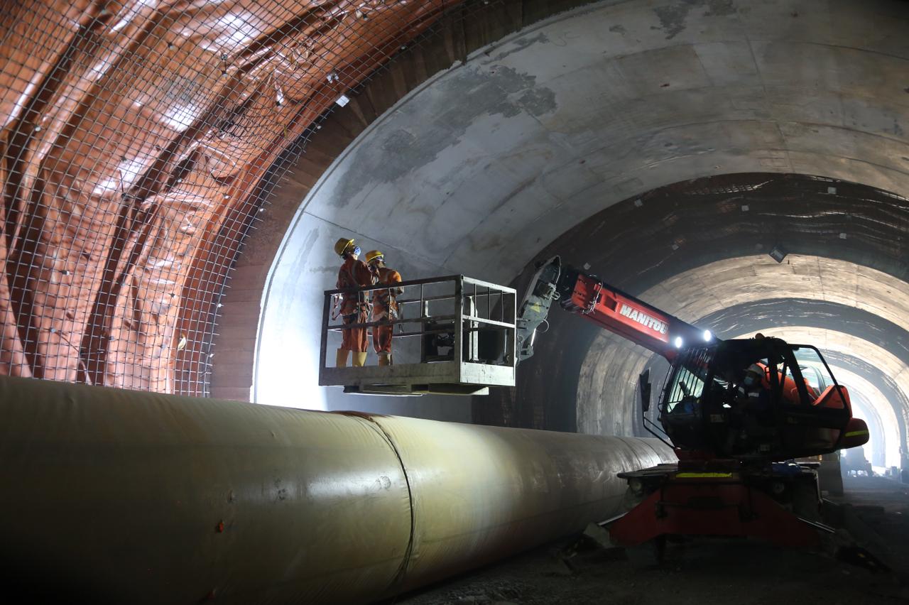 La ANI llega al 54% de avance de obras en los proyectos de 4G y genera más de 62.000 empleos en los primeros 4 meses de 2021 La ANI llega al 54% de avance de obras en los proyectos de 4G y genera más de 62.000 empleos en los primeros 4 meses de 2021