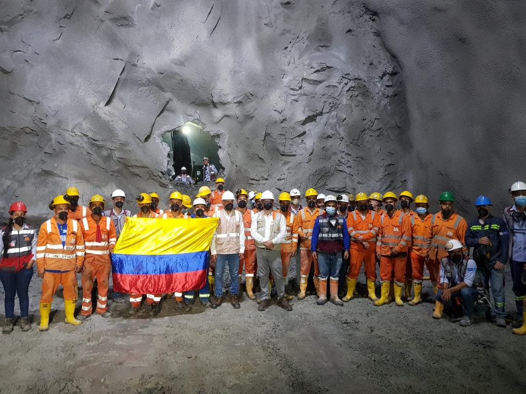 El Túnel de Amagá logra el cale y finaliza etapa de excavación de la calzada derecha El Túnel de Amagá logra el cale y finaliza etapa de excavación de la calzada derecha