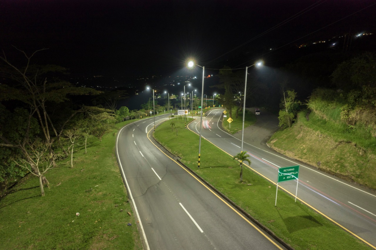 La ANI restableció el sistema de iluminación en el trayecto entre la Estación Uribe y Las Pavas, en Manizales La ANI restableció el sistema de iluminación en el trayecto entre la Estación Uribe y Las Pavas, en Manizales