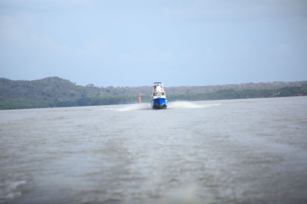 Gobierno, inversionistas de 30 firmas extranjeras, empresarios colombianos y banca nacional recorrieron el Canal del Dique Gobierno, inversionistas de 30 firmas extranjeras, empresarios colombianos y banca nacional recorrieron el Canal del Dique