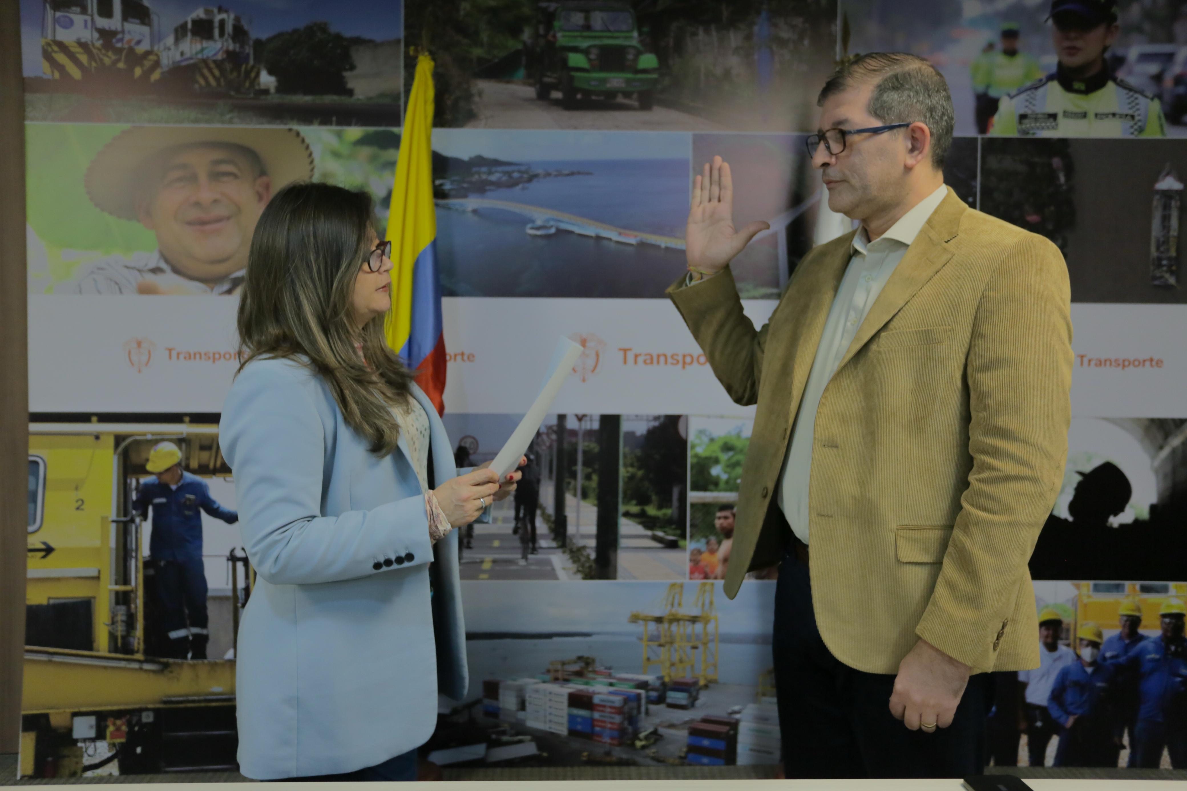 Óscar Javier Torres Yarzagaray se posesionó como nuevo presidente de la Agencia Nacional de Infraestructura Óscar Javier Torres Yarzagaray se posesionó como nuevo presidente de la Agencia Nacional de Infraestructura