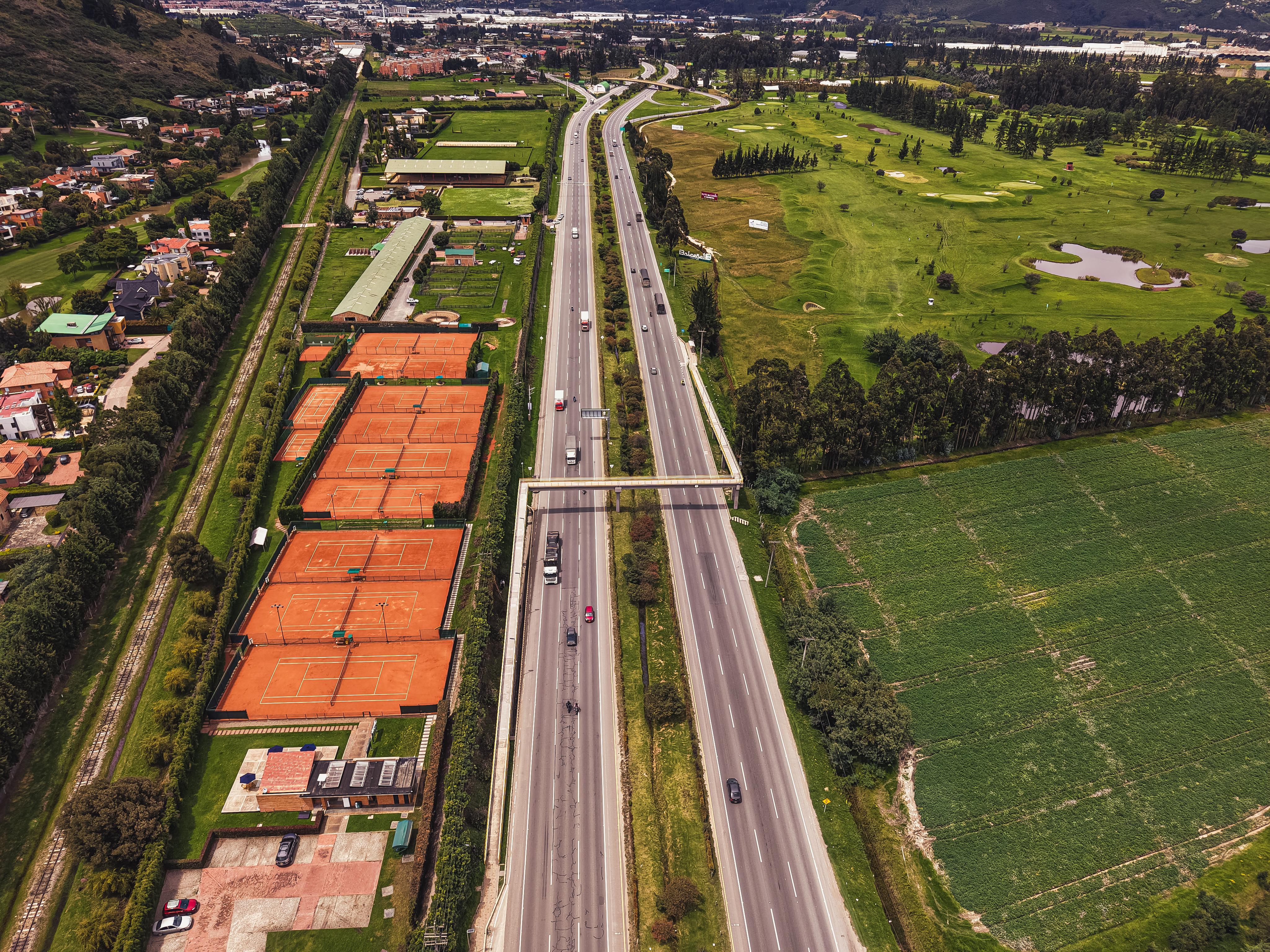 Accesos Norte I y II, claves para garantizar la conexión entre Bogotá y el norte del país Accesos Norte I y II, claves para garantizar la conexión entre Bogotá y el norte del país