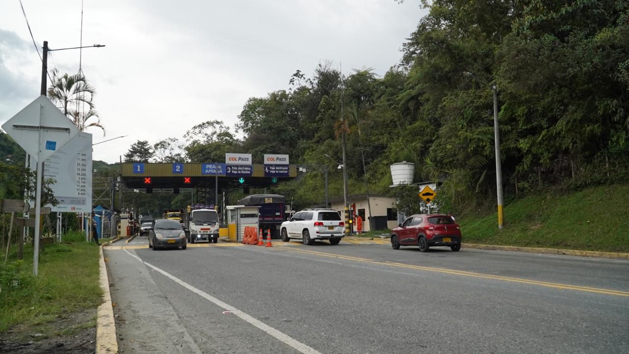 ANI logró acuerdo con representantes de transportadores del Suroeste Antioqueño, lo que permitió la reapertura de la vía Amagá - Medellín ANI logró acuerdo con representantes de transportadores del Suroeste Antioqueño, lo que permitió la reapertura de la vía Amagá - Medellín